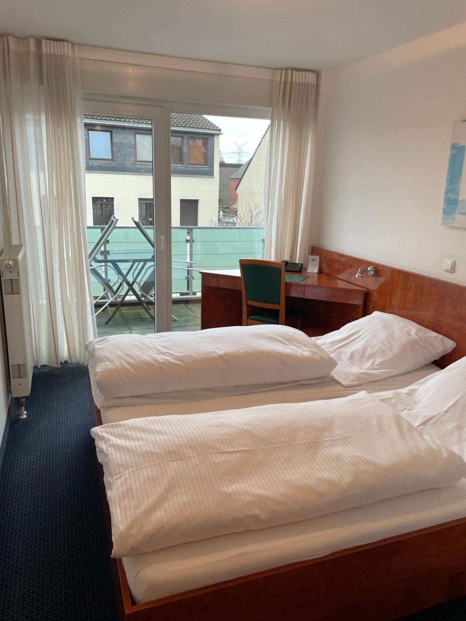 Hotel Merkenich Cologne Exterior photo