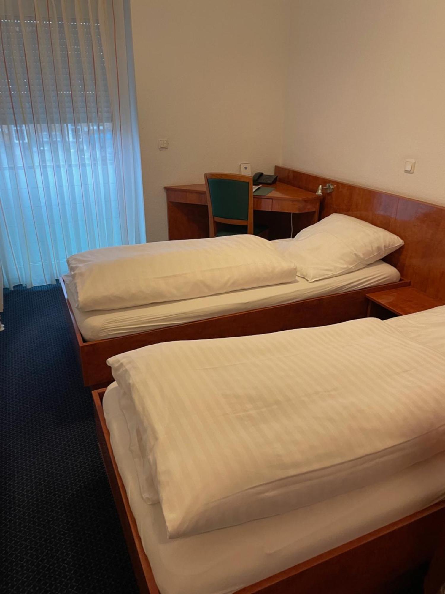 Hotel Merkenich Cologne Exterior photo